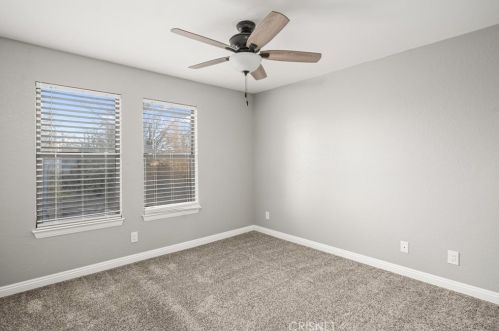 42320 La Gabriella Dr, Lancaster CA  93536-3568 exterior