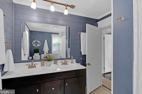 215 Marne Ave, Haddonfield NJ 08033-1444 exterior