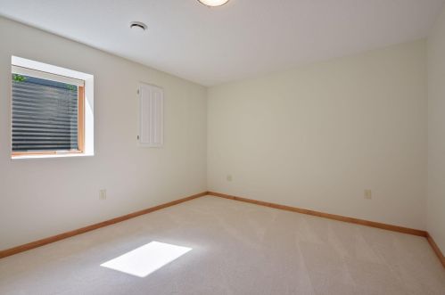 9209 Cedar Lake Rd, Minneapolis MN  55426-2358 exterior