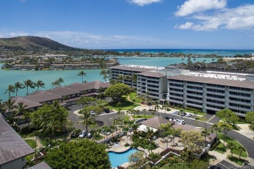 1 Keahole Pl, Honolulu HI  96825-3401 exterior