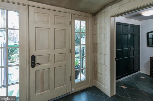 1075 Great Rd, Princeton NJ  08540-1246 exterior