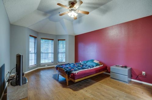 7624 Arbor Ridge Ct, Fort Worth TX  76112-4535 exterior