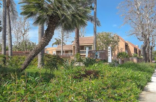 6600 Warner Ave, Huntington Beach CA  92647-5242 exterior