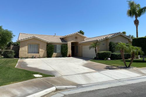 44814 Monticello Ave, La Quinta, CA 92253-4045