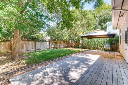 3902 Becker Ave, Austin TX  78751-5209 exterior