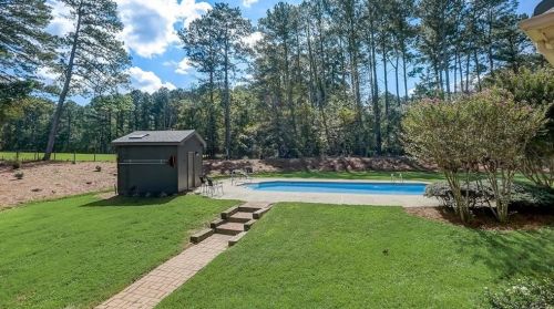 3810 Belle Glade Trl, Lithonia GA  30039-6700 exterior