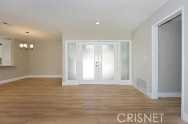 22930 Paul Revere Dr, Calabasas, CA 91302-1809