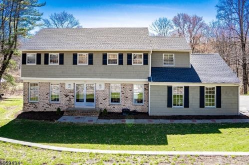 50 Ironia Rd, Dover, NJ 07869-3914