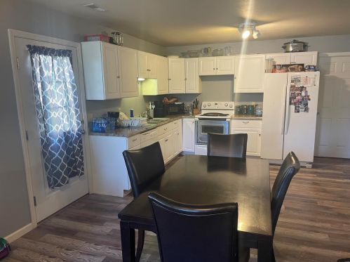 222 Hickory St, Corso, MO 63377-2466