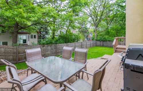 2224 Ariel St, Saint Paul MN  55109-2852 exterior