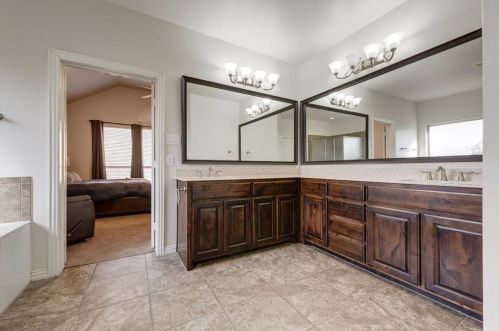 6825 San Luis Trl, Fort Worth TX  76131 exterior