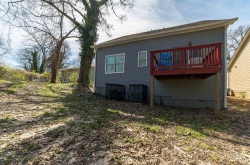 869 Hollywood Rd, Atlanta GA  30318-4768 exterior