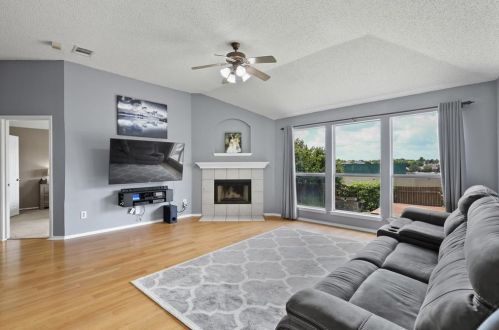 5601 Seafield Ln, Fort Worth TX  76135-2531 exterior