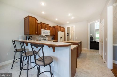 544 Bald Eagle Ct, Lancaster PA  17601-1180 exterior