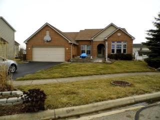 325 Nutmeg Ct, Circleville, OH 43113-1194