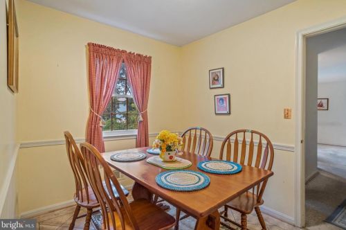 16 Severn Riv Rd, Severna Park MD 21146-4659 exterior