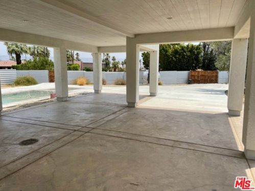 2481 Junipero Ave, Palm Springs, CA 92262-2829