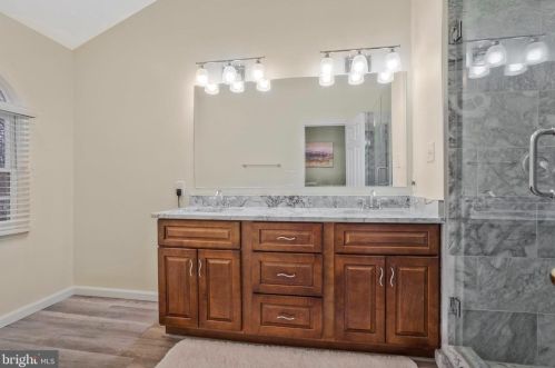 8858 Eagle Rock Ln, Springfield VA  22153-1727 exterior