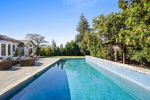 307 Verano Dr, Los Altos CA 94022-2345 exterior