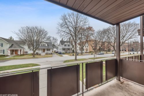 121 Vail Ave, Arlington Hts IL  60005-1867 exterior