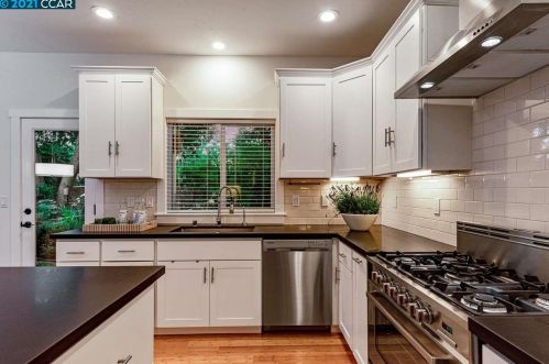 1790 Ruth Dr, Concord CA  94523-2942 exterior