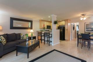 2828 Ball Rd, Anaheim CA  92804-4972 exterior