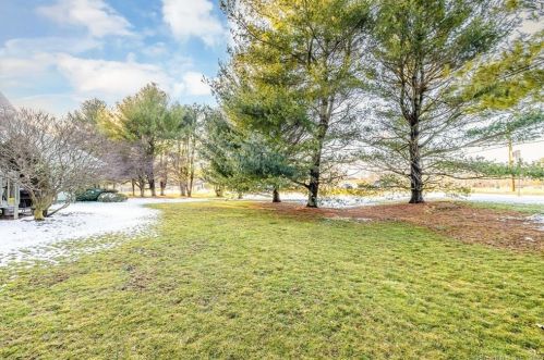 204 Sand Stone Dr, Wapping CT  06074-2874 exterior