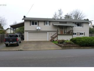1367 Whipple Ave, Roseburg, OR 97471-1878