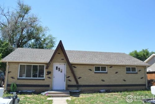 219 16th Avenue Ct, Greeley, CO 80631-2126