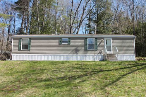 25 Warner Rd, Henniker, NH 03242-3102