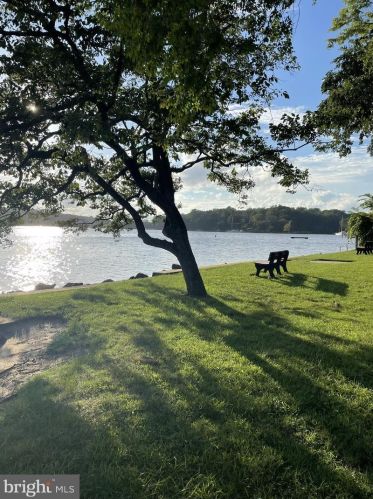 583 Jumpers Hole Rd, Severna Park MD  21146-2637 exterior