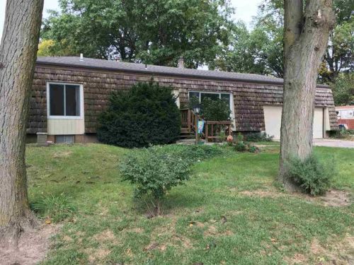 306 7th St, Kramer, NE 68333-2809