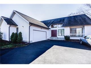 60 Roller Ter, Milford, CT 06461-2643