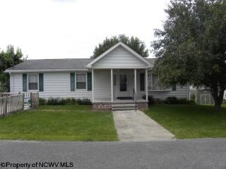 219 Horizon Dr, Morgantown WV  26508-8611 exterior