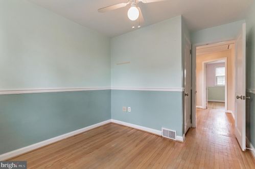 302 Crestwood Ave, Haddonfield NJ 08033-2917 exterior