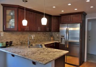385 Deerfield Ave, Irvine CA  92606-7611 exterior