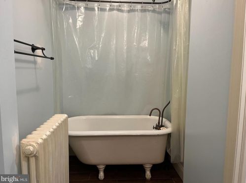 56 Mandl St, Trenton NJ  08619-3604 exterior