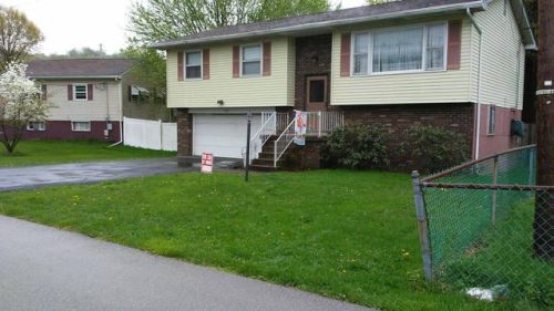 400 Brentwood Ave, Moundsville, WV 26041-1847