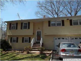 410 Evona Ave, Piscataway, NJ 08854-1821