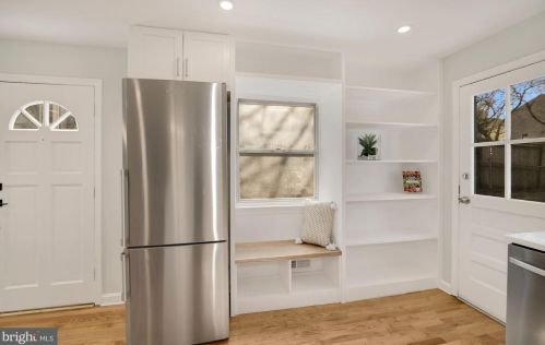 6512 Westmoreland Ave, Silver Spring MD 20912-4409 exterior