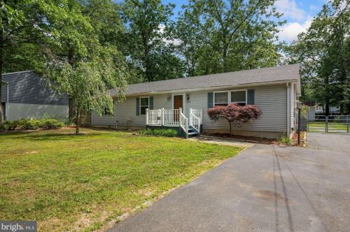 210 Florida Trl, Browns Mills, NJ 08015-5652
