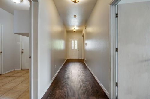 1410 Cowtown Dr, Midlothian TX  76063-5713 exterior