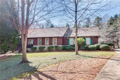 5635 Honeytree Dr, Braselton, GA 30517-1436