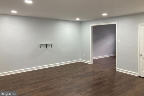 1234 Cheltenham Ave, Philadelphia, PA 19124-1032