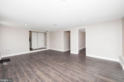 323 Timberline Dr, Mount Laurel NJ  08054-2136 exterior