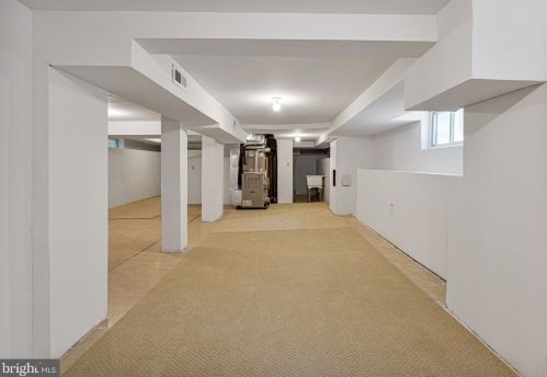 9715 Capitol View Ave, Silver Spring MD 20910-1033 exterior