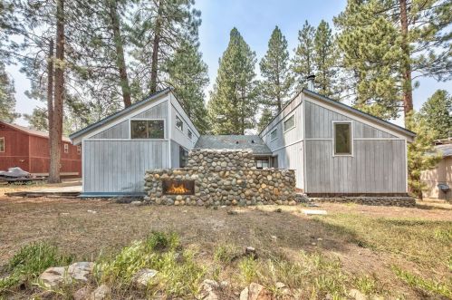 14567 Royal Way, Truckee CA  96161-1140 exterior