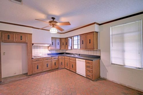 1300 August Dr, Austin TX  78753-2909 exterior