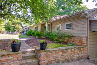 316 Wilson Ave, Swannanoa, NC 28778-2436