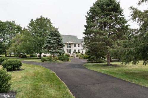 152 Butler Rd, Princeton NJ  08540-8503 exterior